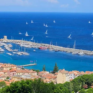 https://alta-marina.it-tuscanyhotel.com