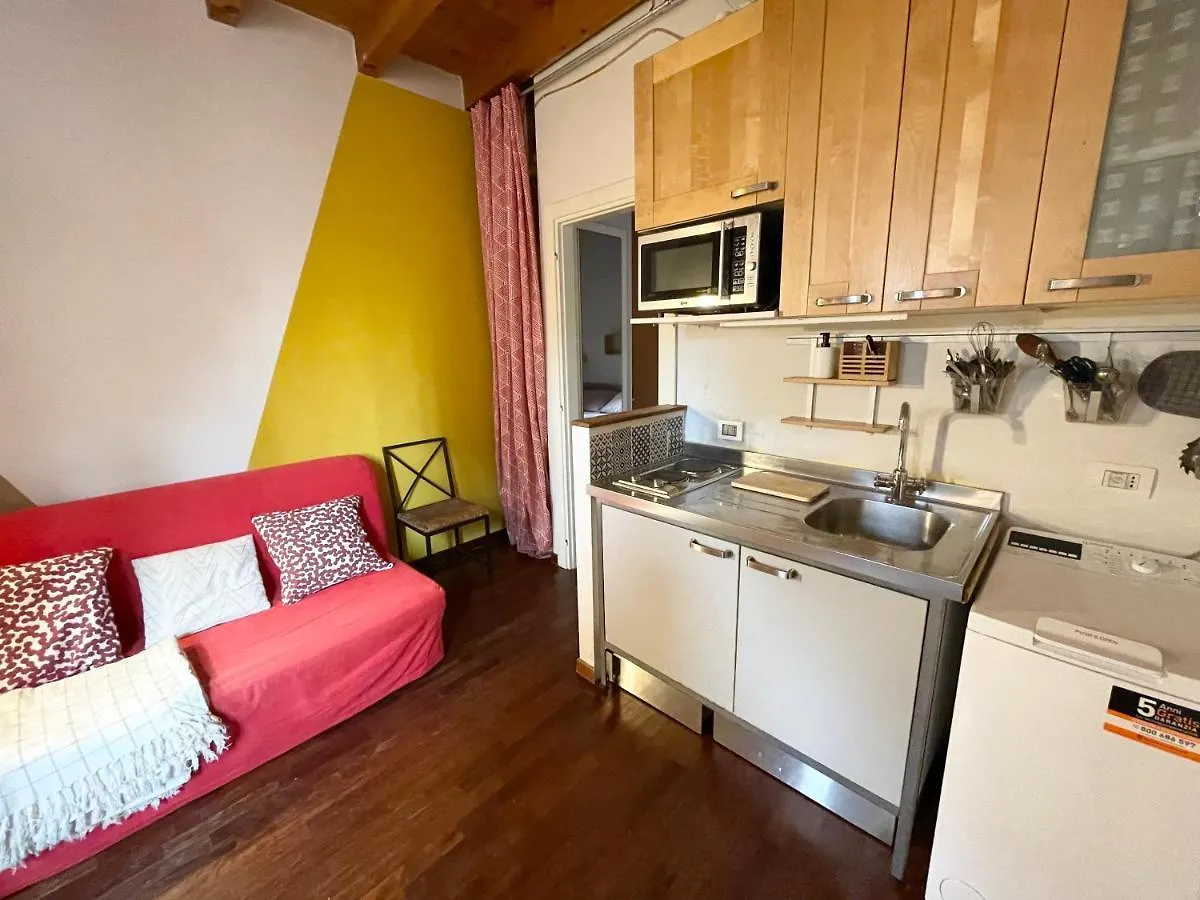 [Navigli private terrace]city center&free wifi Milano Appartamento