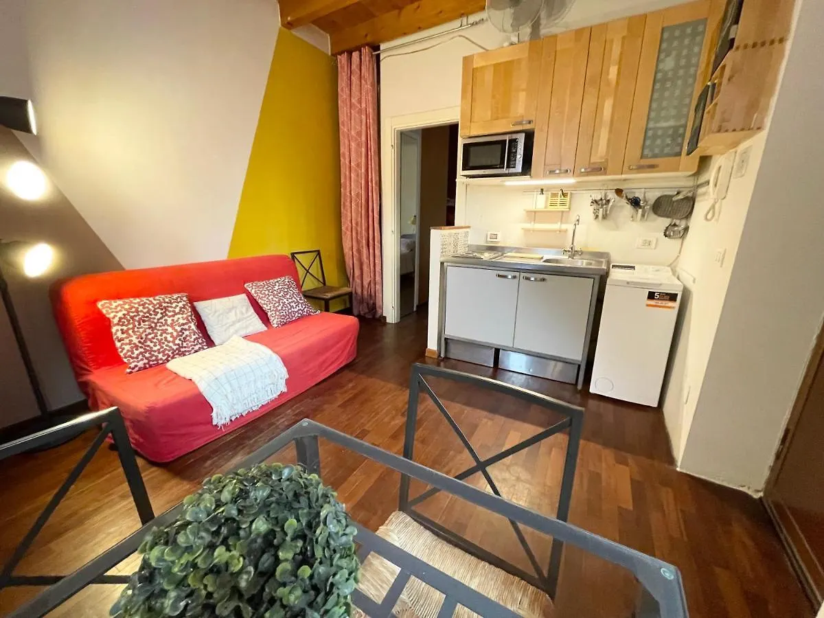 Appartamento [Navigli private terrace]city center&free wifi Milano